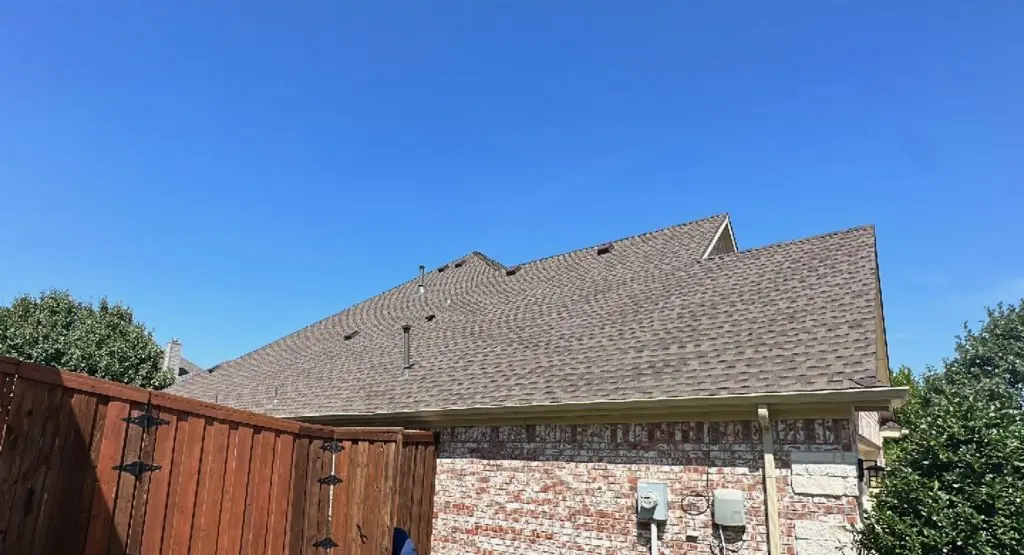 Completed roof replacement project in Balm
